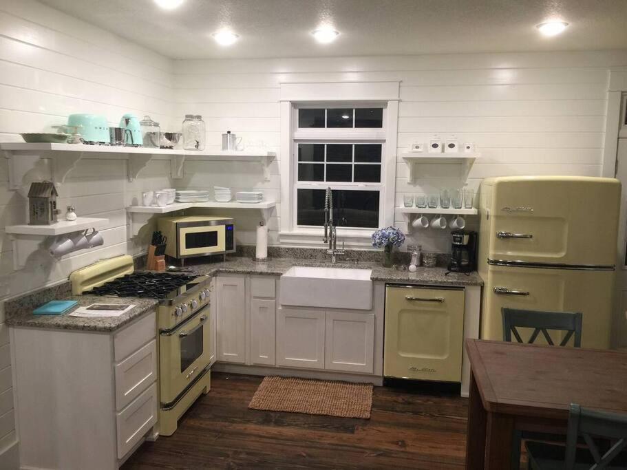 Primrose - Private Lake, Hot Tub, Atv Trails Holiday home *